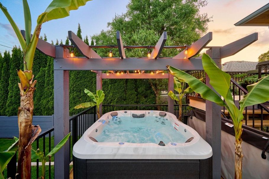 449 E 15th Street North Vancouver, BC - 27