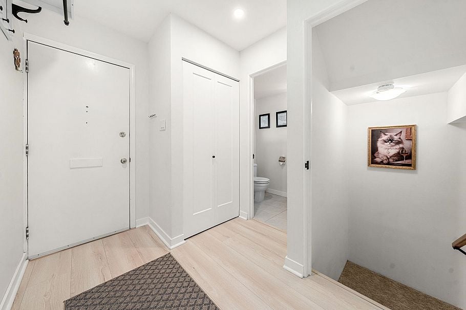1206 Premier Street North Vancouver, BC - 30