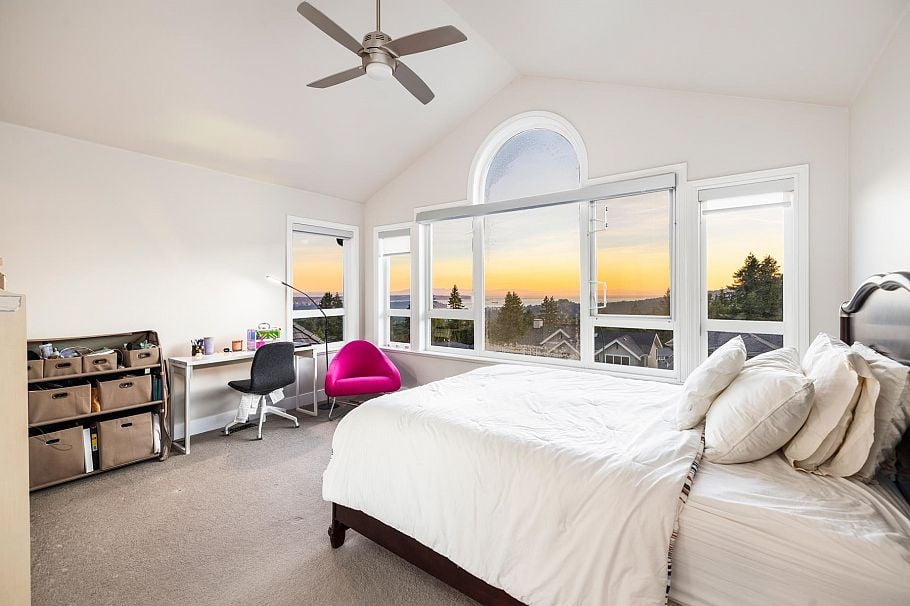 4350 Starlight Way North Vancouver, BC - 30