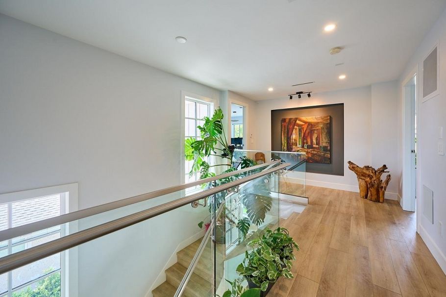 449 E 15th Street North Vancouver, BC - 13