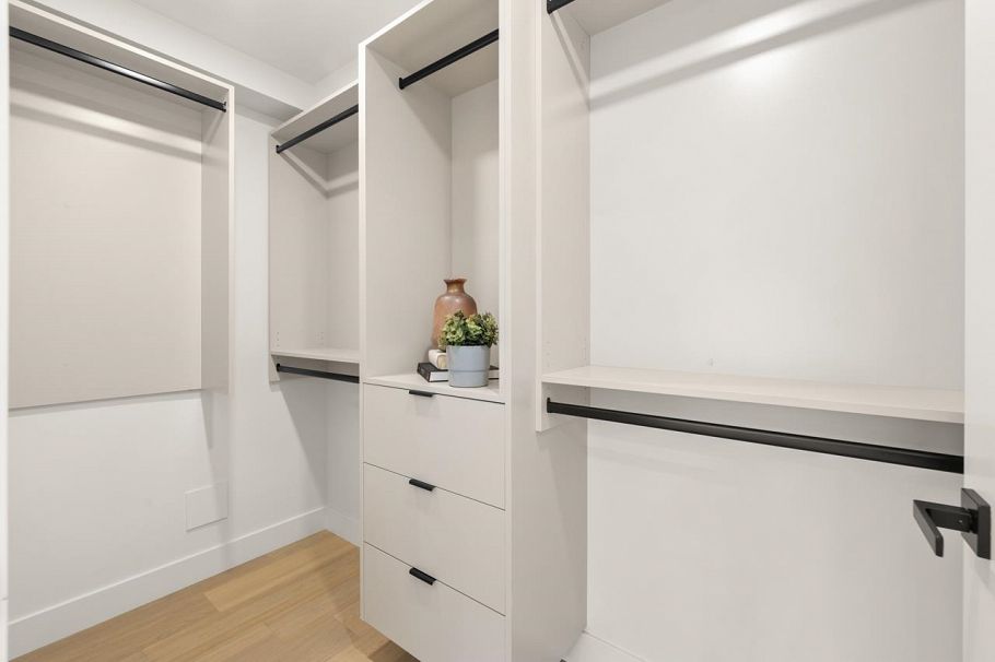 2438 W 49th Avenue Vancouver, BC - 20