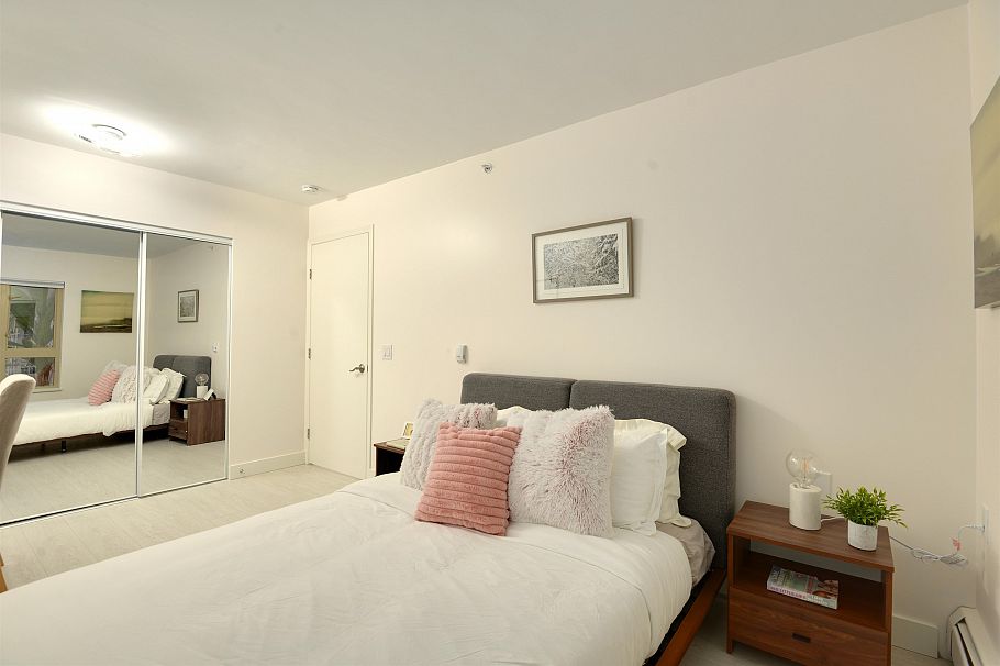 1604 121 W 15th Street North Vancouver, BC - 20