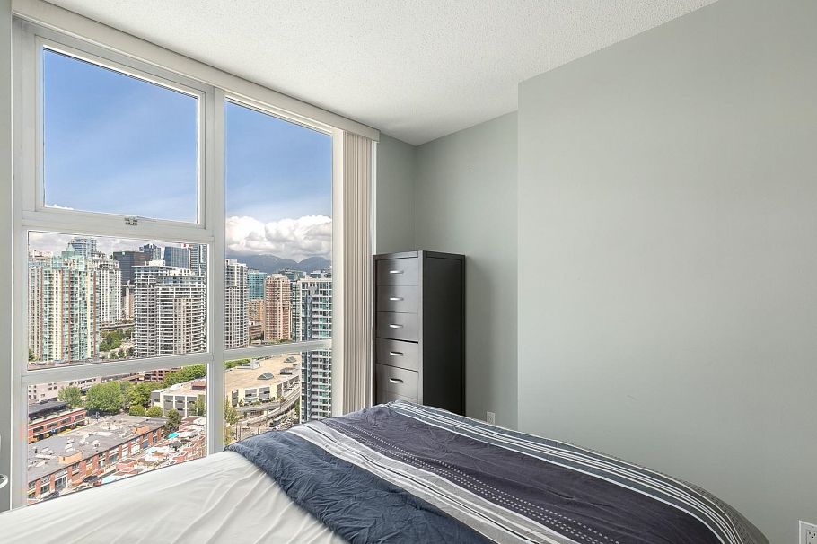 3205 193 Aquarius Mews Vancouver, BC - 18