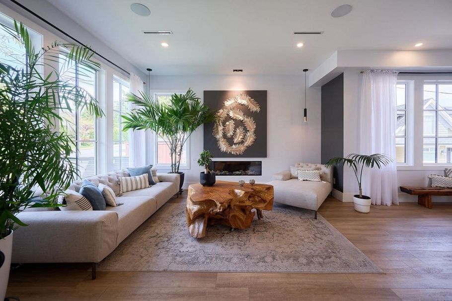 449 E 15th Street North Vancouver, BC - 3