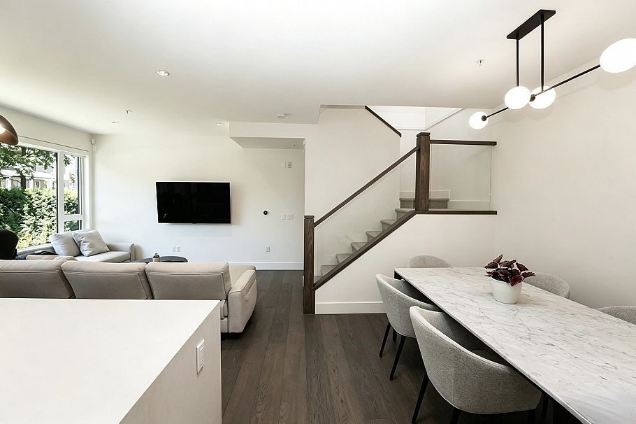 6840 Oak Street Vancouver, BC - 4