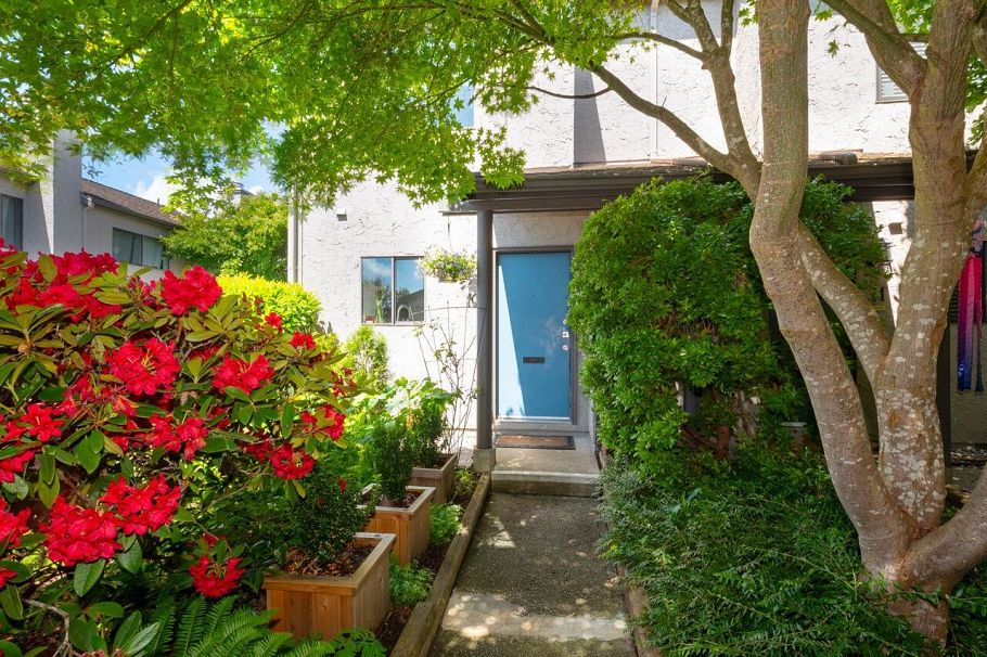 10 230 W 14 Street North Vancouver, BC - 19