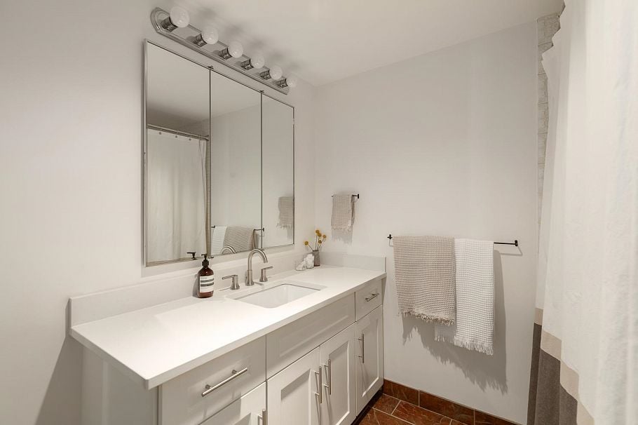 206 1260 W 10th Avenue Vancouver, BC - 18