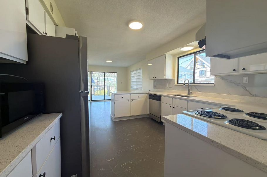 2175 E 54 AVENUE, Vancouver BC V5P 1Y5 Vancouver, BC - 3