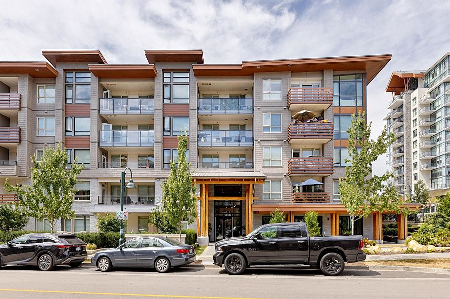 212 2663 Library Lane North Vancouver, BC - 1