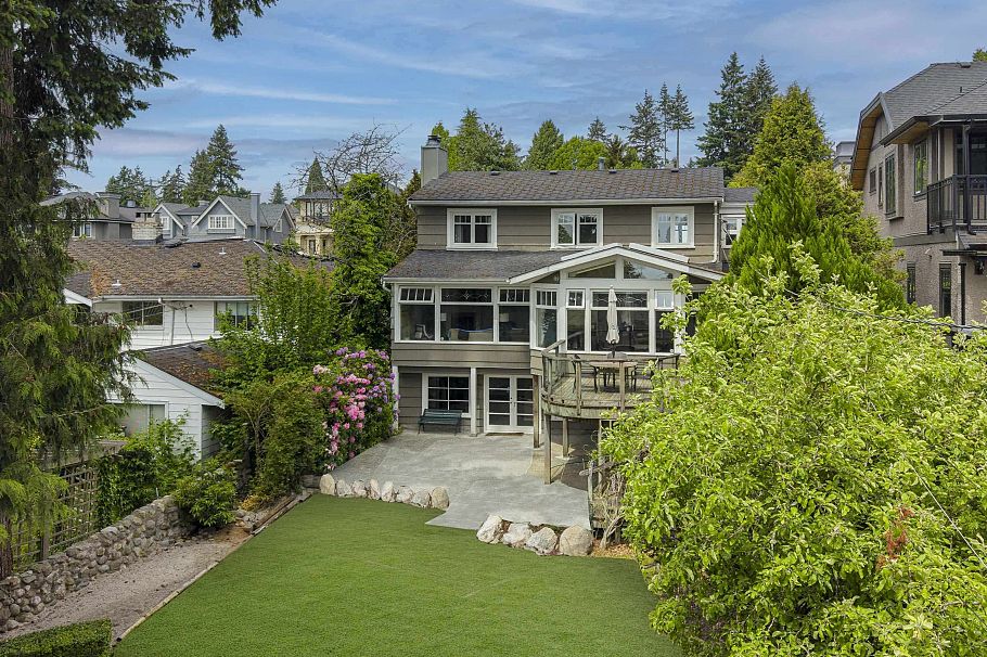 3862 W 38th Avenue Vancouver, BC - 32