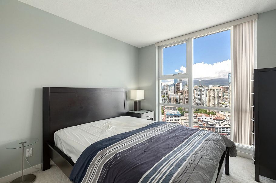 3205 193 Aquarius Mews Vancouver, BC - 17