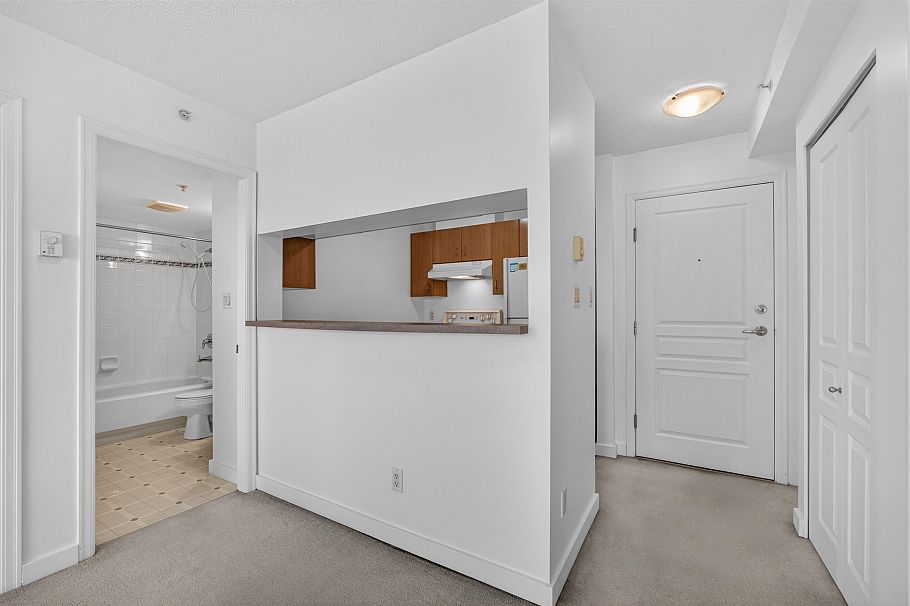 702 5288 Melbourne Street Vancouver, BC - 7