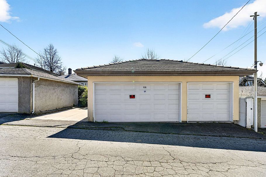 535 E 53rd Avenue Vancouver, BC - 39
