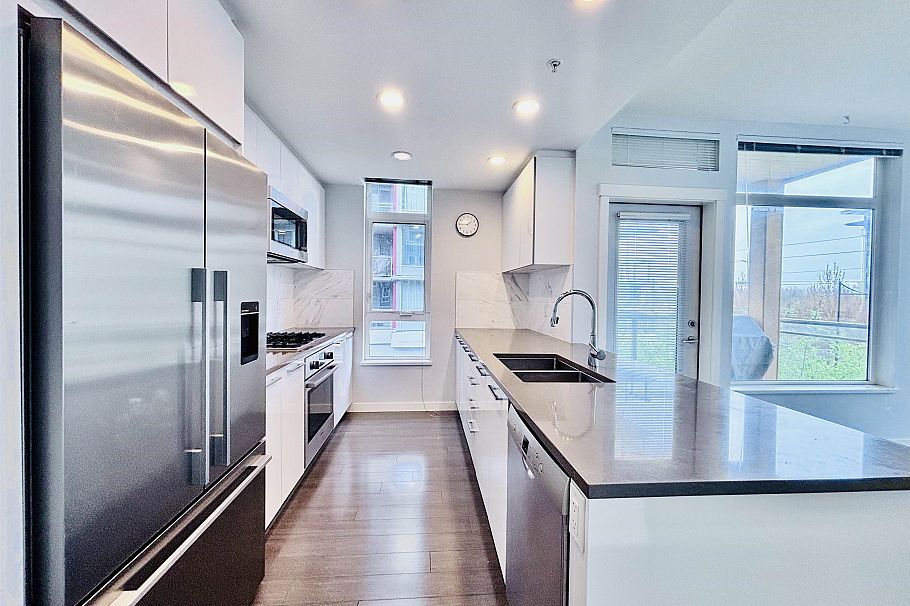 302 3263 Pierview Crescent Vancouver, BC - 8