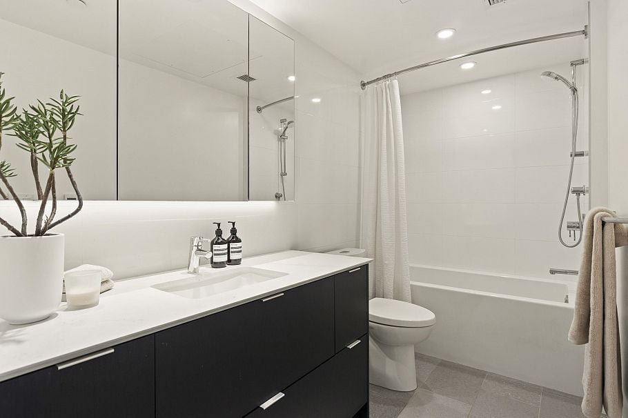 301 210 E 5th Avenue Vancouver, BC - 26