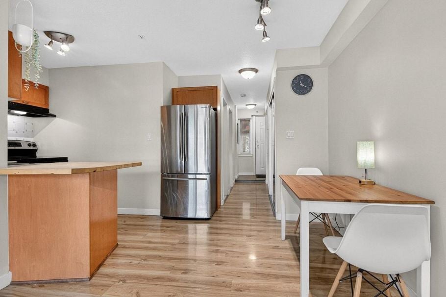 102 3788 W 10th Avenue Vancouver, BC - 11