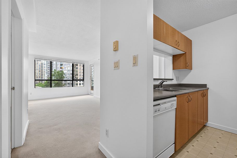 702 5288 Melbourne Street Vancouver, BC - 6