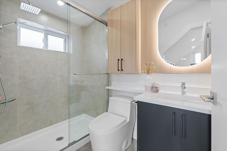 2371 Adanac Street Vancouver, BC - 27