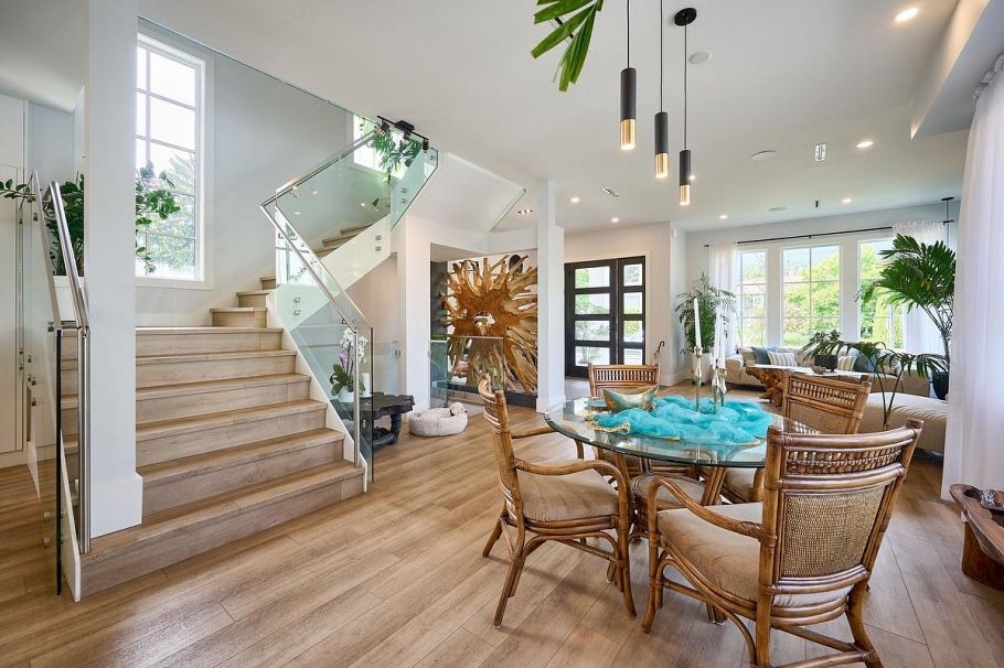 449 E 15th Street North Vancouver, BC - 12