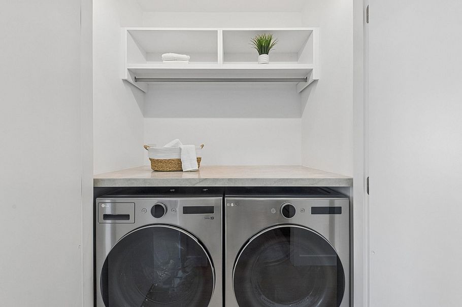 2 6040 Larch Street Vancouver, BC - 26