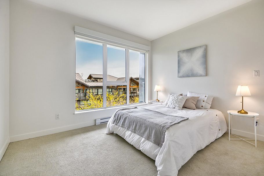 402 1061 Marine Drive North Vancouver, BC - 15