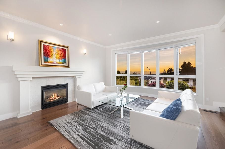 4350 Starlight Way North Vancouver, BC - 4