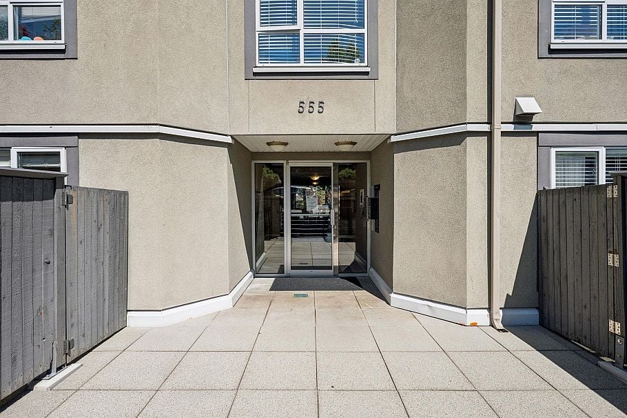 202 555 W 14th Avenue Vancouver, BC - 18