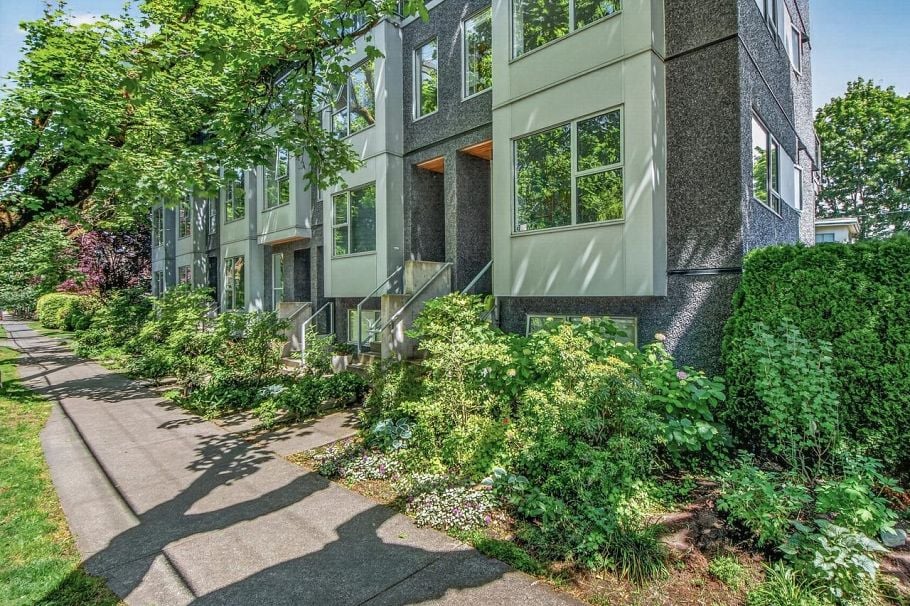 3096 Quebec Street Vancouver, BC - 1