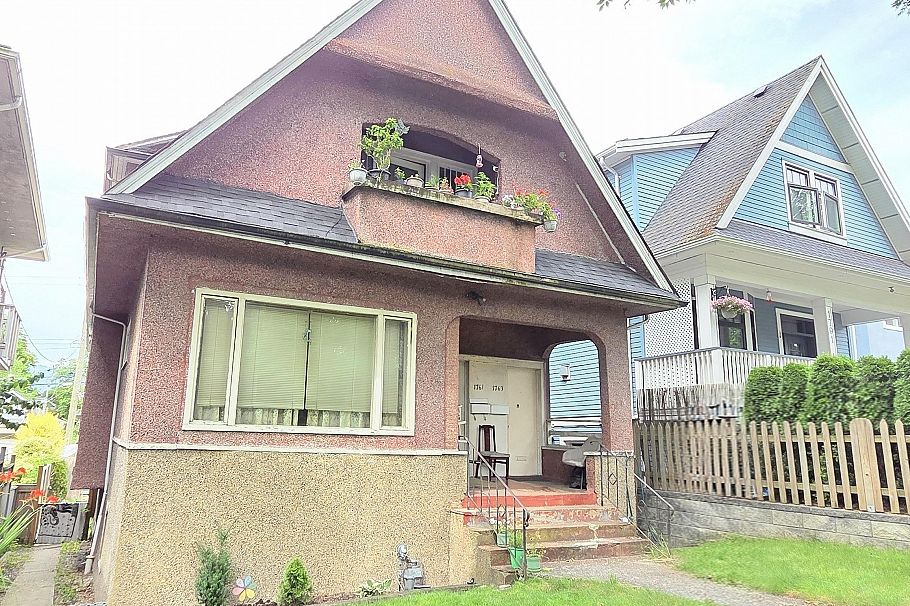 1761 William Street Vancouver, BC - 1