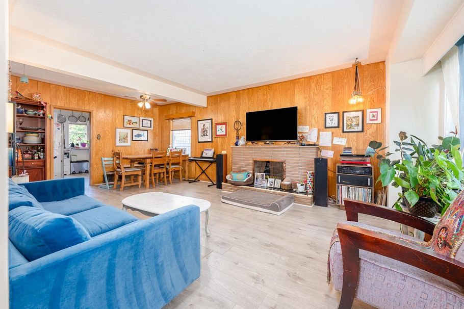 3627 W 7th Avenue Vancouver, BC - 5