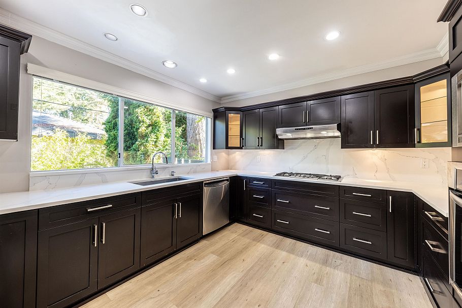 3979 W 33rd Avenue Vancouver, BC - 14