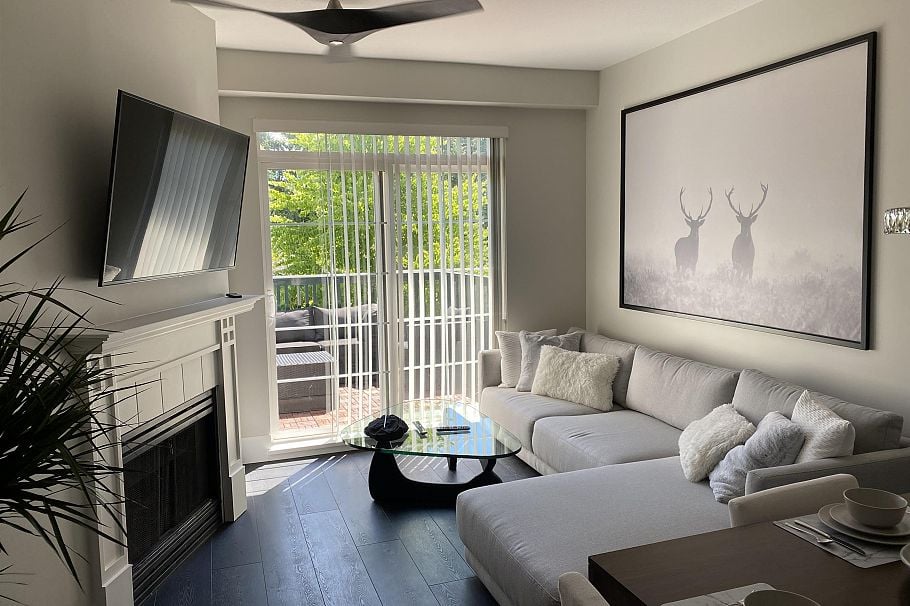 404 5605 Hampton Place Vancouver, BC - 2