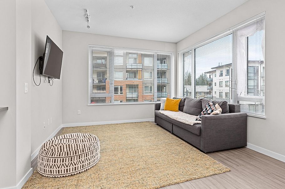 212 2663 Library Lane North Vancouver, BC - 4