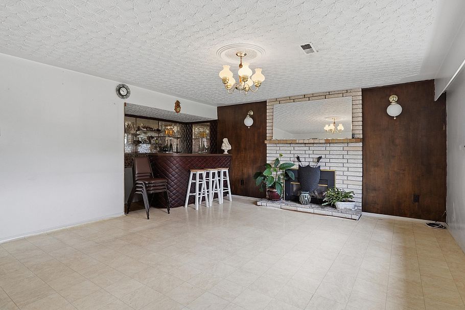 3063 Renfrew Street Vancouver, BC - 28