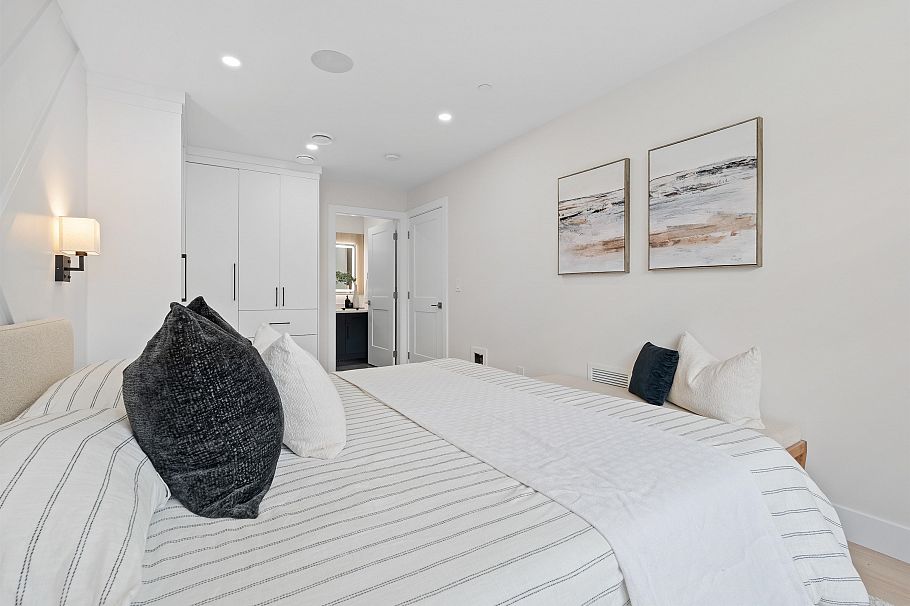 2371 Adanac Street Vancouver, BC - 15
