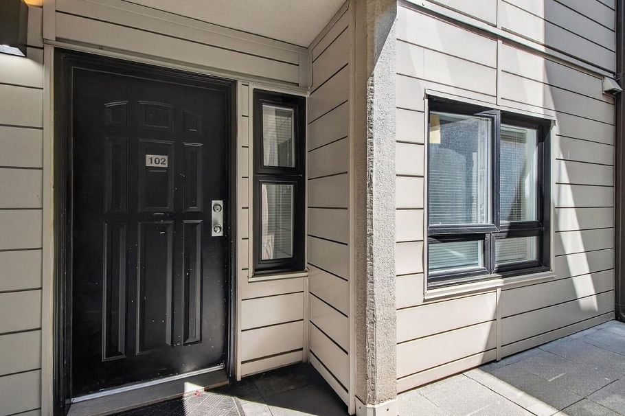 102 3788 W 10th Avenue Vancouver, BC - 2