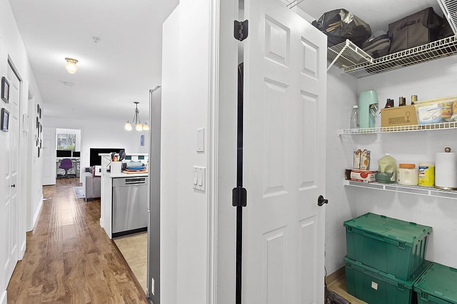 104 688 E 16th Avenue Vancouver, BC - 27