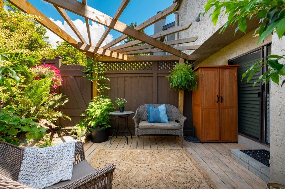 10 230 W 14 Street North Vancouver, BC - 4
