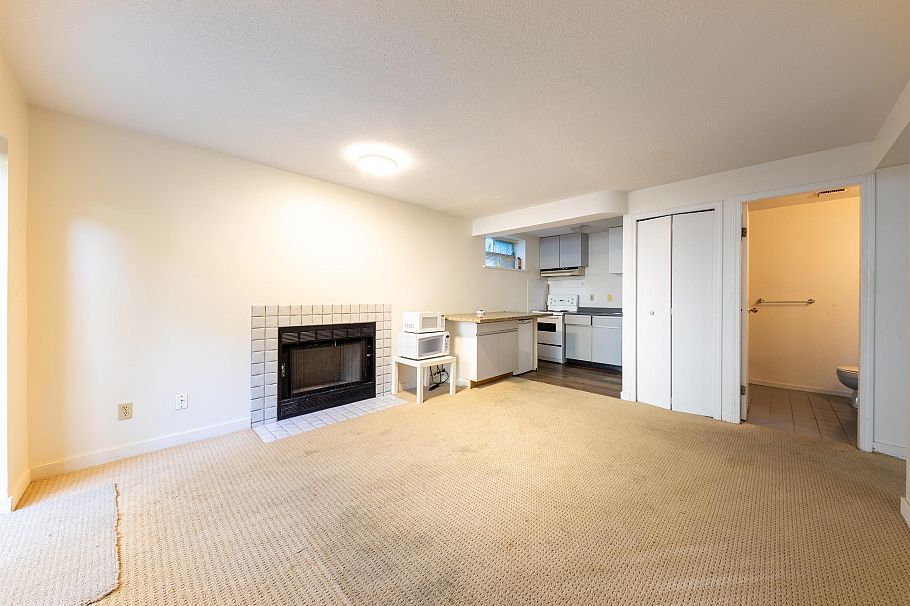 3979 W 33rd Avenue Vancouver, BC - 29