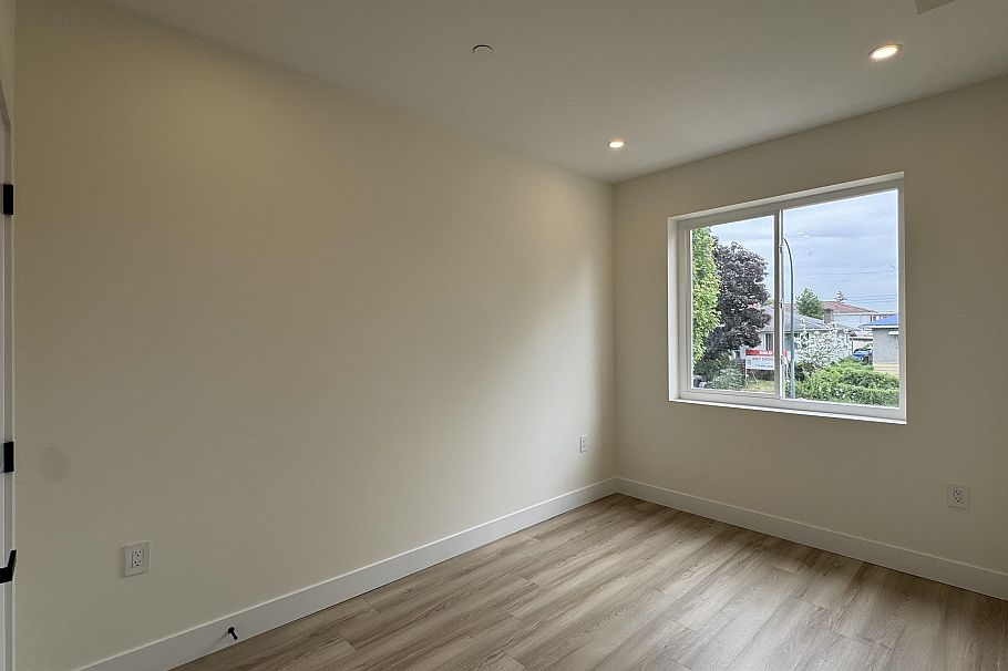 1 5779 Clarendon Street Vancouver, BC - 5
