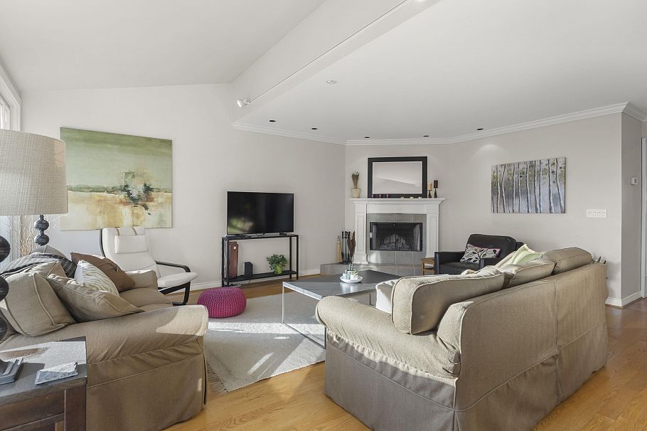 3862 W 38th Avenue Vancouver, BC - 9