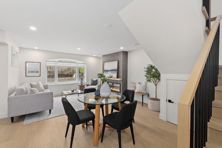 2438 W 49th Avenue Vancouver, BC - 9