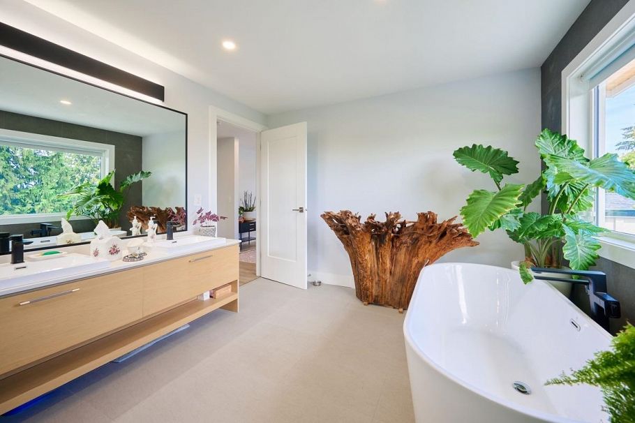 449 E 15th Street North Vancouver, BC - 19