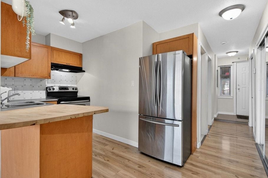 102 3788 W 10th Avenue Vancouver, BC - 8