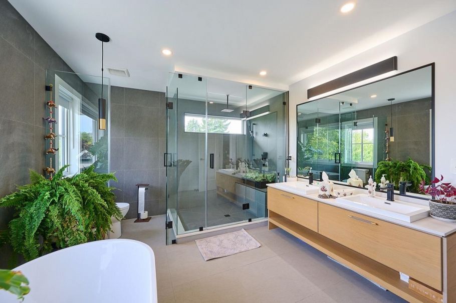 449 E 15th Street North Vancouver, BC - 16