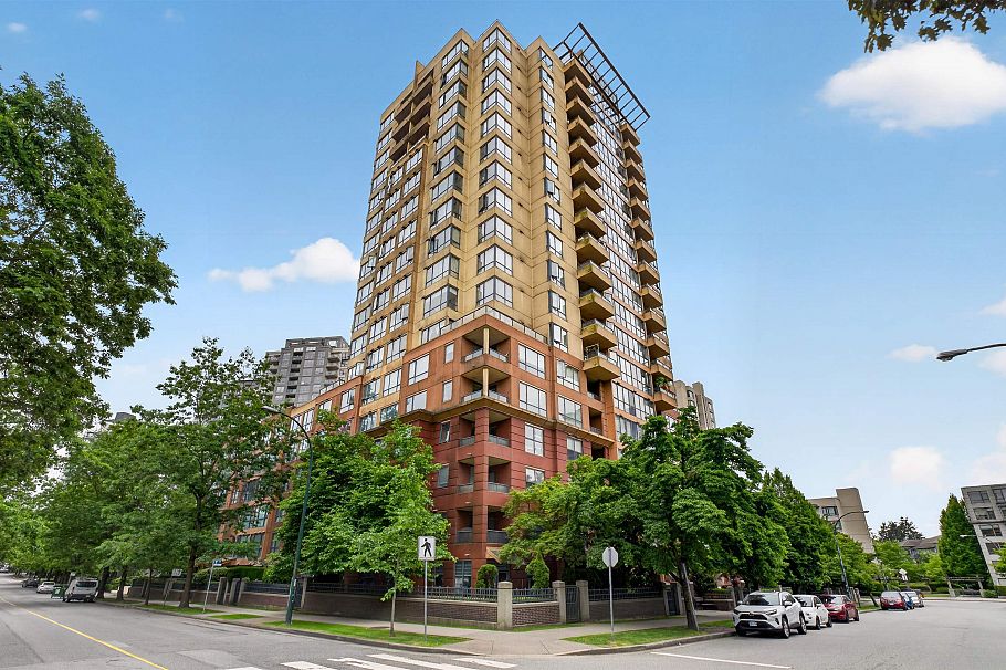 702 5288 Melbourne Street Vancouver, BC - 3