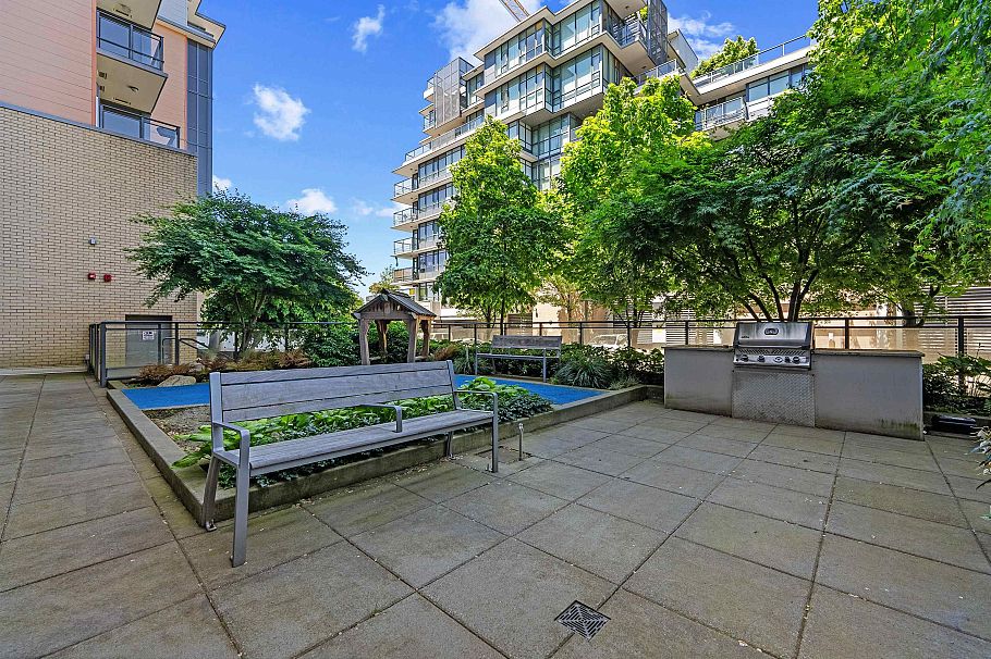 308 2565 Maple Street Vancouver, BC - 24