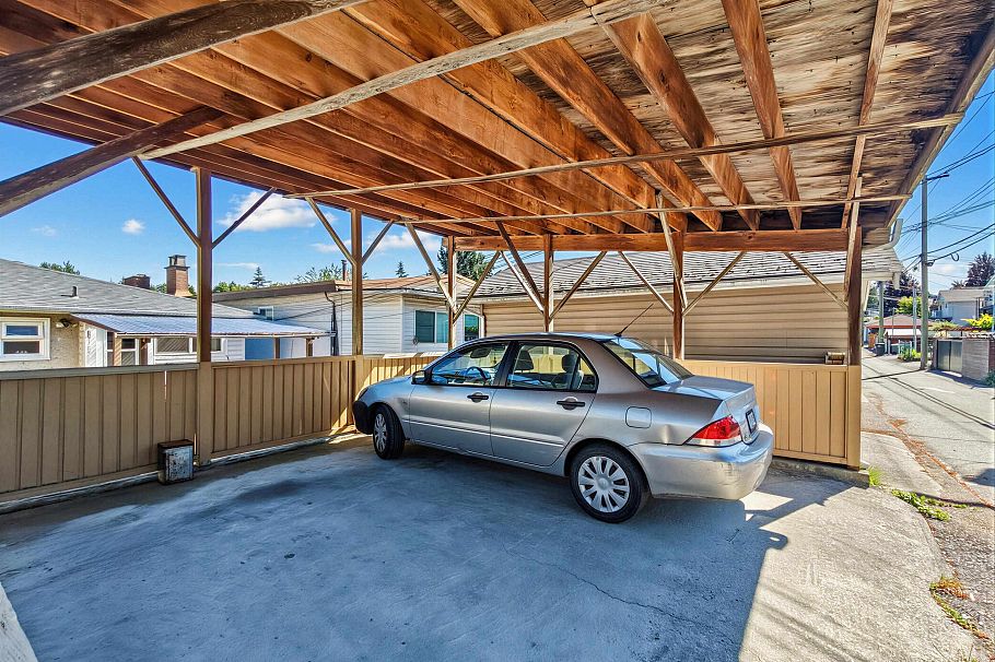 2514 E 27th Avenue Vancouver, BC - 30