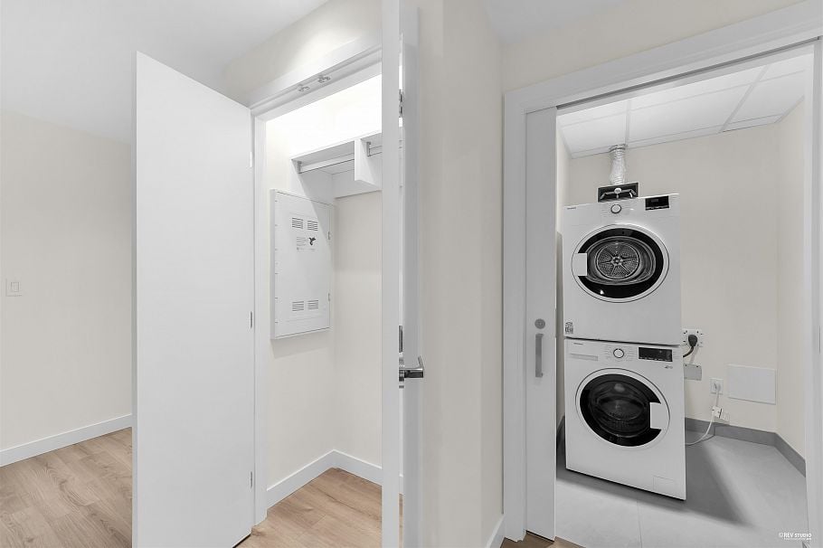 401 755 Harbourside Drive North Vancouver, BC - 12