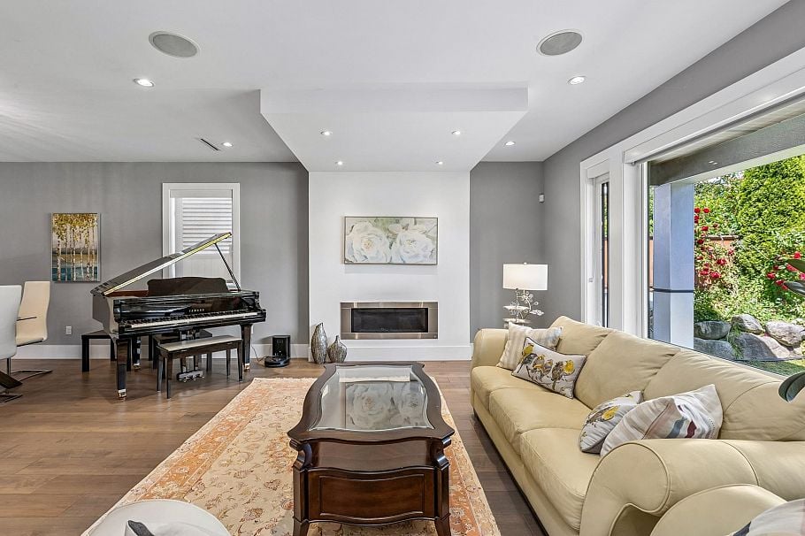 2553 Western Avenue North Vancouver, BC - 4